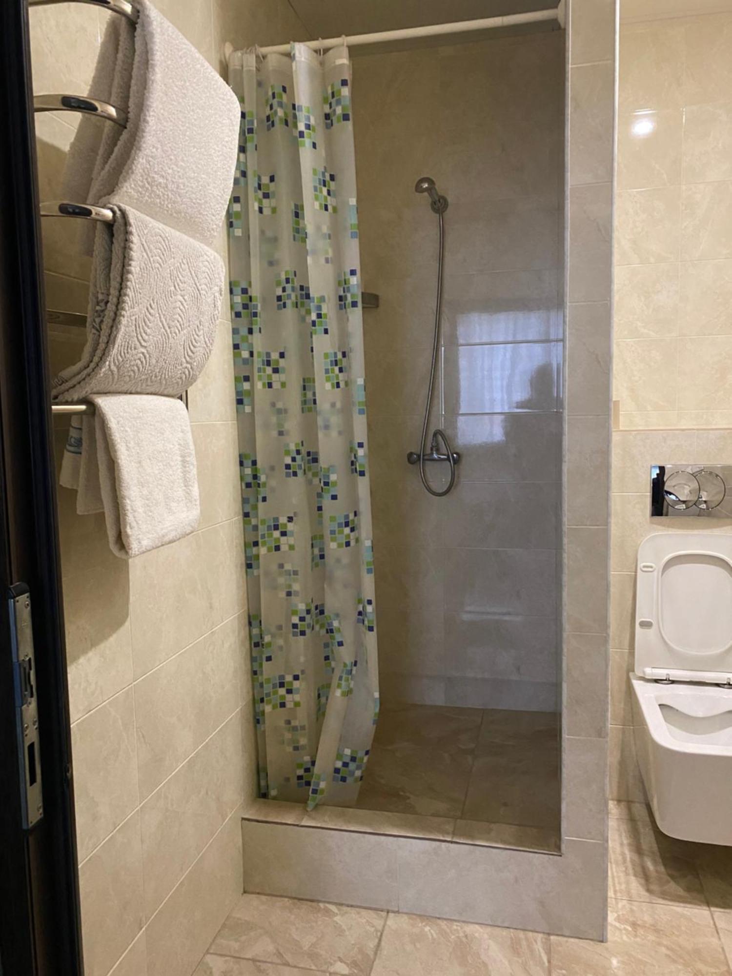 Mini-Hotel Neptun Rivne Exterior foto